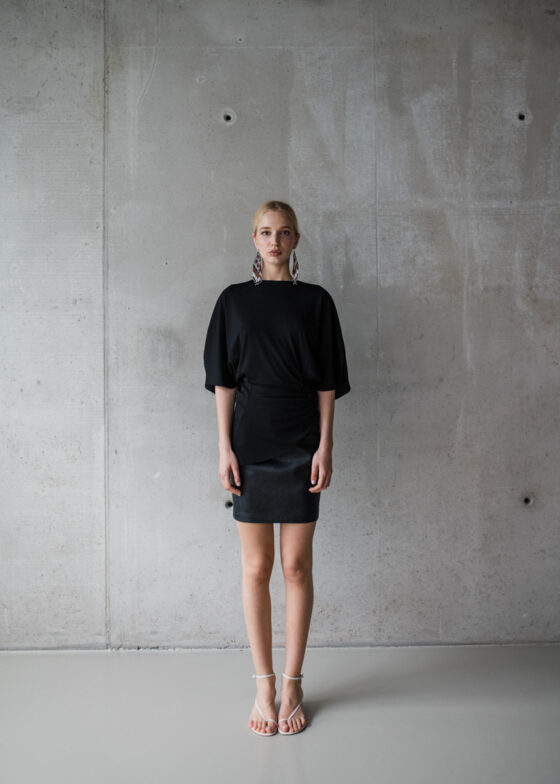 BLUZA YAS CRNA